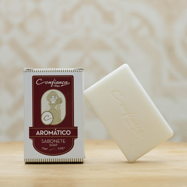 Sabonete de base vegetal enriquecido com uma agradável fragrância.